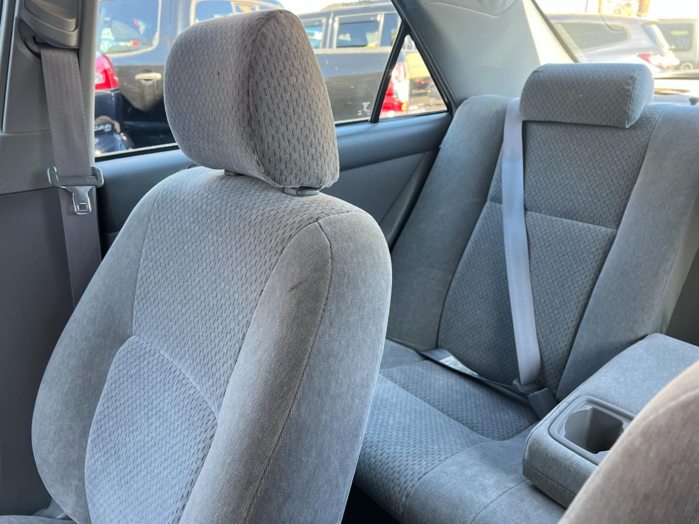 2003 charcoal /beige Toyota Camry LE (4T1BE32K63U) with an 2.4L L4 DOHC 16V engine, located at 1018 Brunswick Ave, Trenton, NJ, 08638, (609) 989-0900, 40.240086, -74.748085 - Photo#10